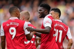 转会1+2：英超中游队杀星发声明要求离队尤文关注曼联防线多面手