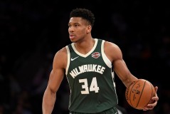 篮球巨星詹姆斯怒斥儿子轻信霍华德借钱，强调理财教育重要性